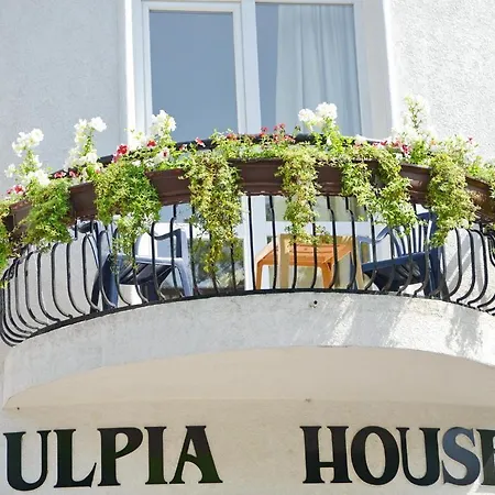 בית הארחה Ulpia House *